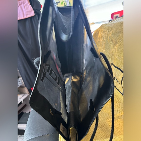 Fendi Leather-Trimmed Mesh Logo Tote - vintage black - Picture 8 of 11